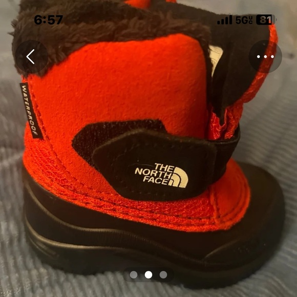 New North Face Boots SZ 5c Red & Black - Picture 1 of 2
